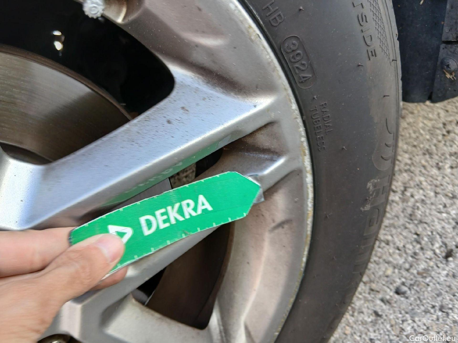  Hyundai  Konna HYUNDAI Kona / 2020 / 5P / todoterreno 1.0 TGDI Maxx 4X2 #5