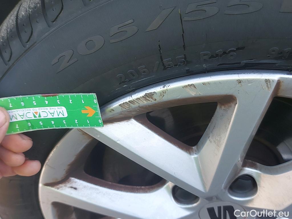  Land Rover  Discovery SEAT Nuevo León / 2020 / 5P / berlina con portón 2.0 TDI 85kW S&S Style Go(SP) #7