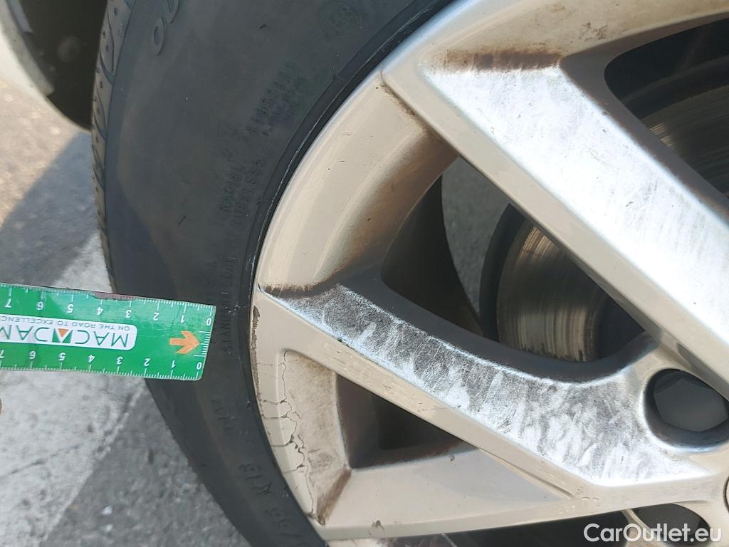  Land Rover  Discovery SEAT Nuevo León / 2020 / 5P / berlina con portón 2.0 TDI 85kW S&S Style Go(SP) #13