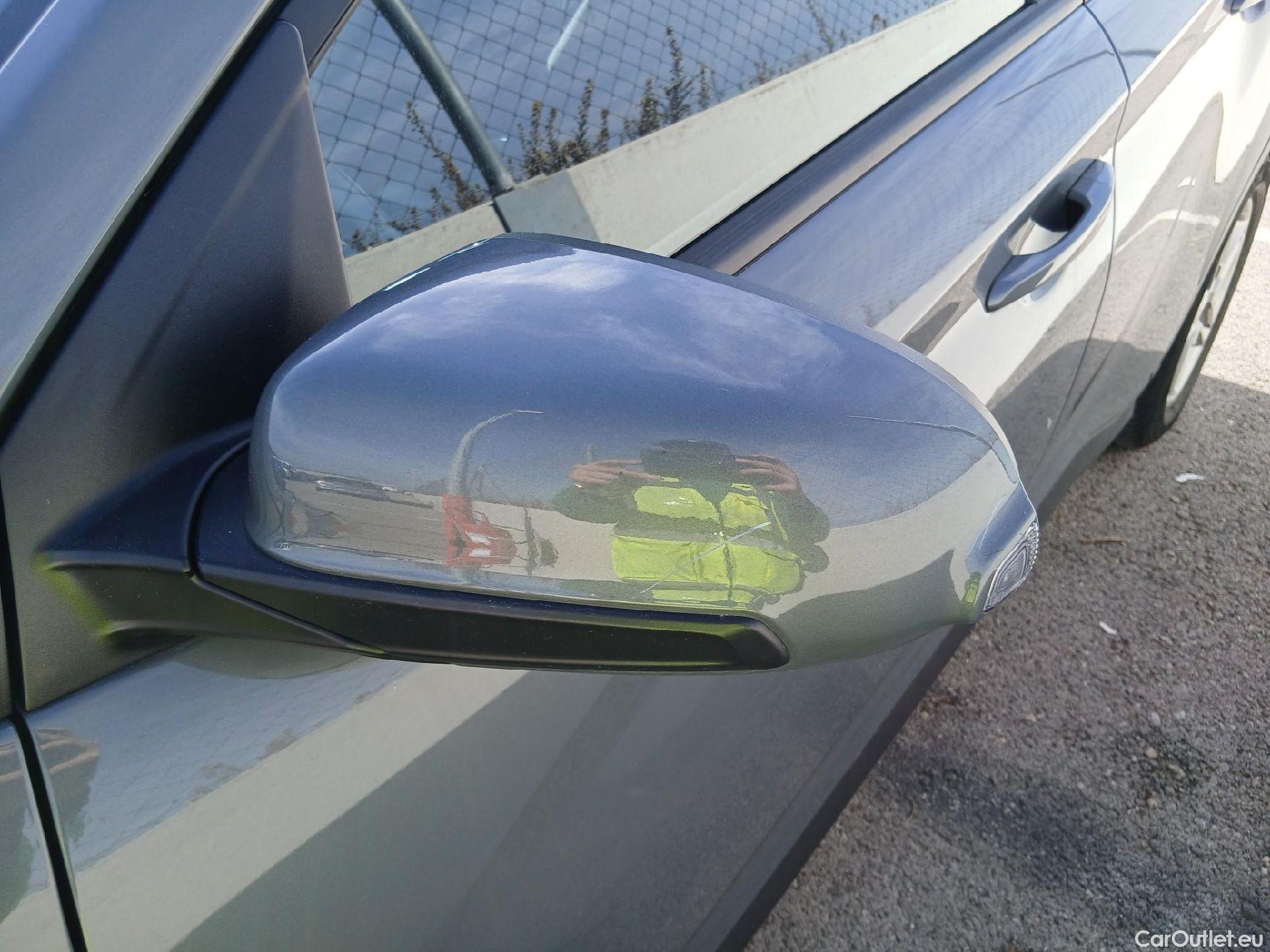  Hyundai  Konna HYUNDAI Kona / 2020 / 5P / todoterreno 1.0 TGDI Maxx 4X2 #6