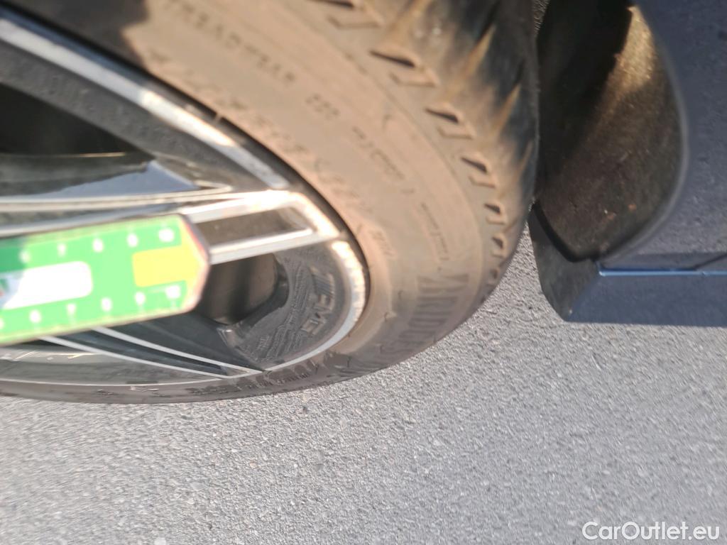  Mercedes  CLA-Klasse MERCEDES-BENZ CLA / 2019 / 4P / coupé CLA 200 #8