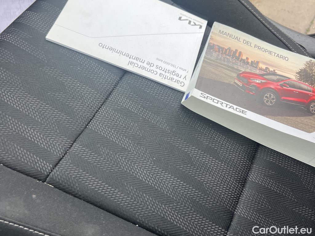  KIA  Sportage KIA  / 2018 / 5P / todoterreno 1.6 MHEV Business 100kW (136CV) 4x2 #12