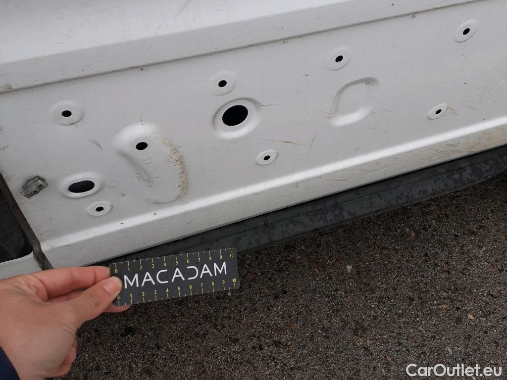  Ford  Transit FORD  / 2013 / 4P / furgón 350 96kW L3H2 Van Trend FWD MHEV #40