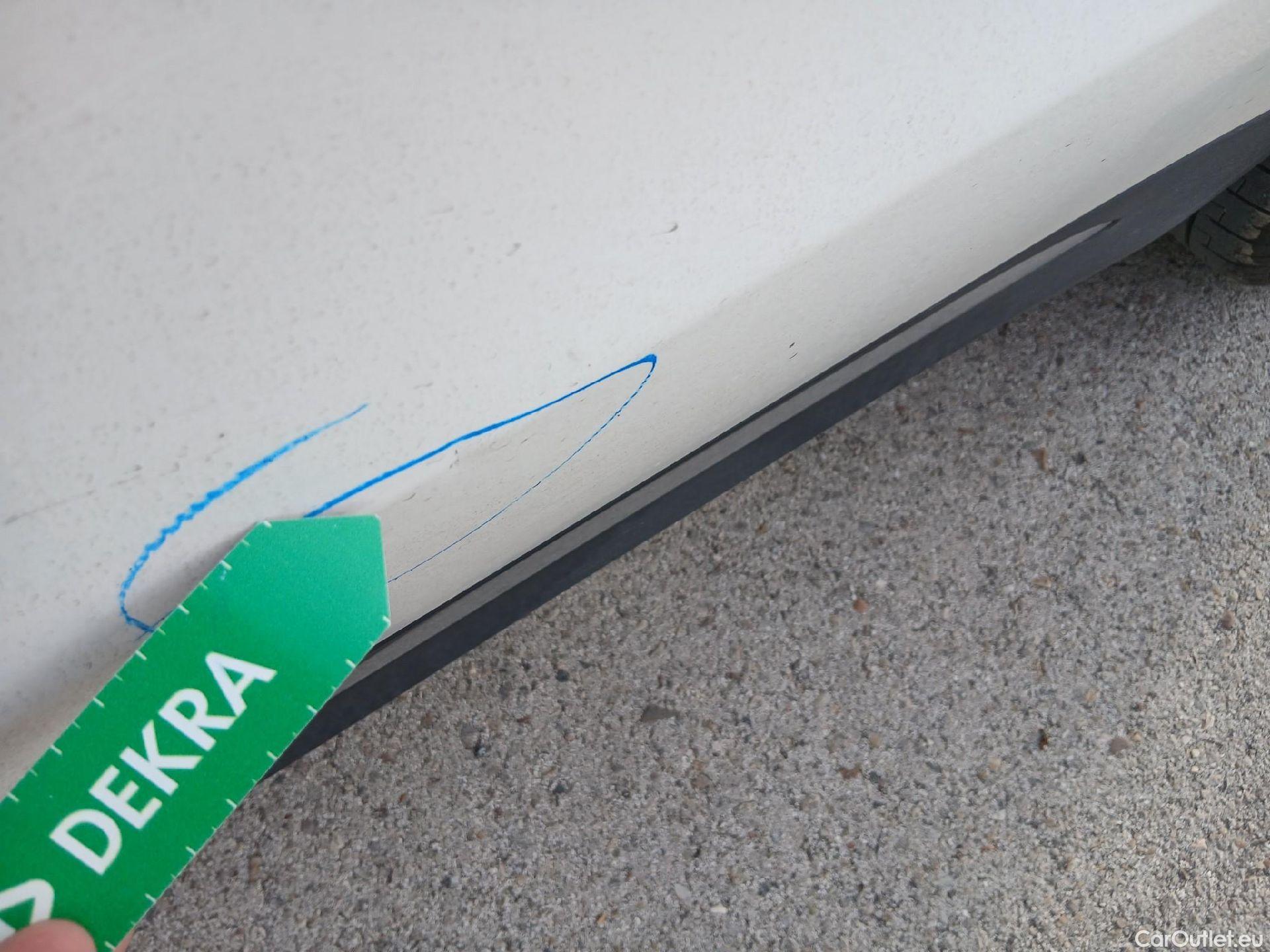  Mercedes  GLA MERCEDES-BENZ  / 2020 / 5P / todoterreno  200 D #23