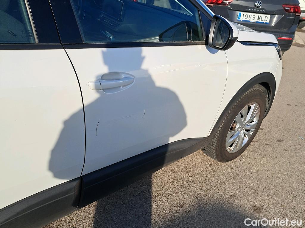  Peugeot  3008 PEUGEOT  / 2020 / 5P / todoterreno 1.2 PureTech 96KW S&S Active Pack EAT8 #9