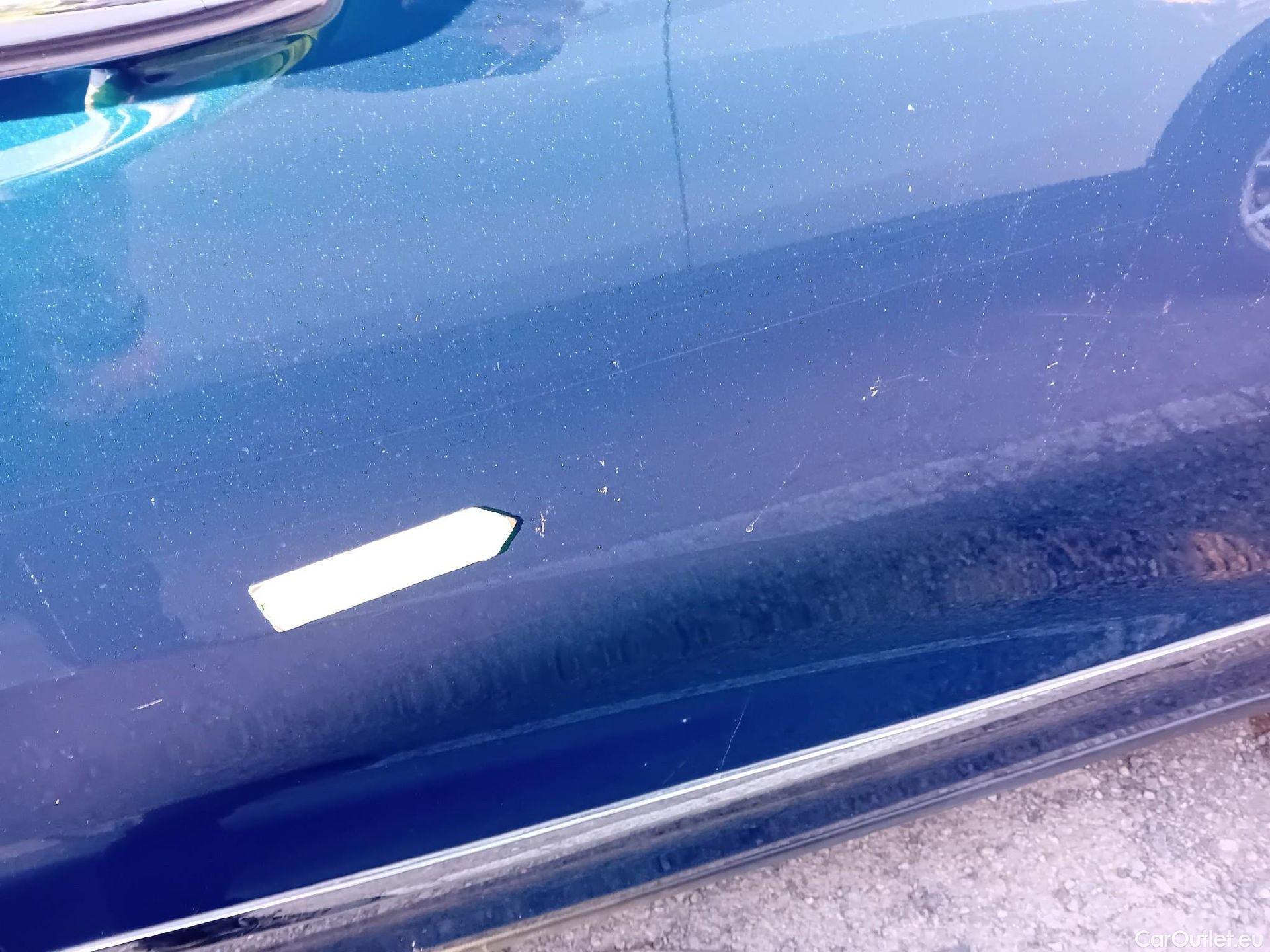  KIA  Niro KIA  / 2019 / 5P / crossover 1.6 GDi PHEV 104kW (141CV) Drive #45