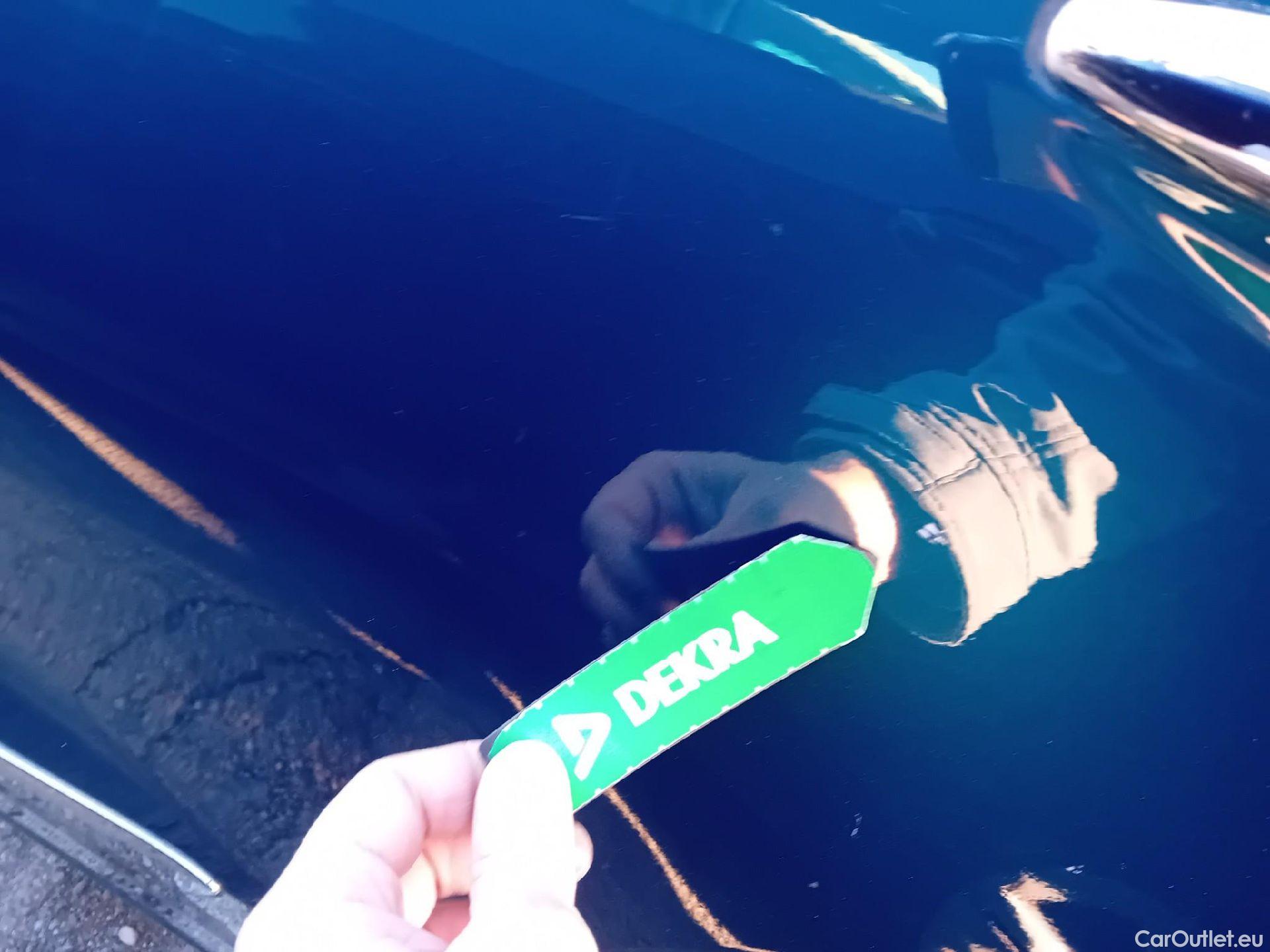  KIA  Niro KIA  / 2019 / 5P / crossover 1.6 GDi PHEV 104kW (141CV) Drive #15