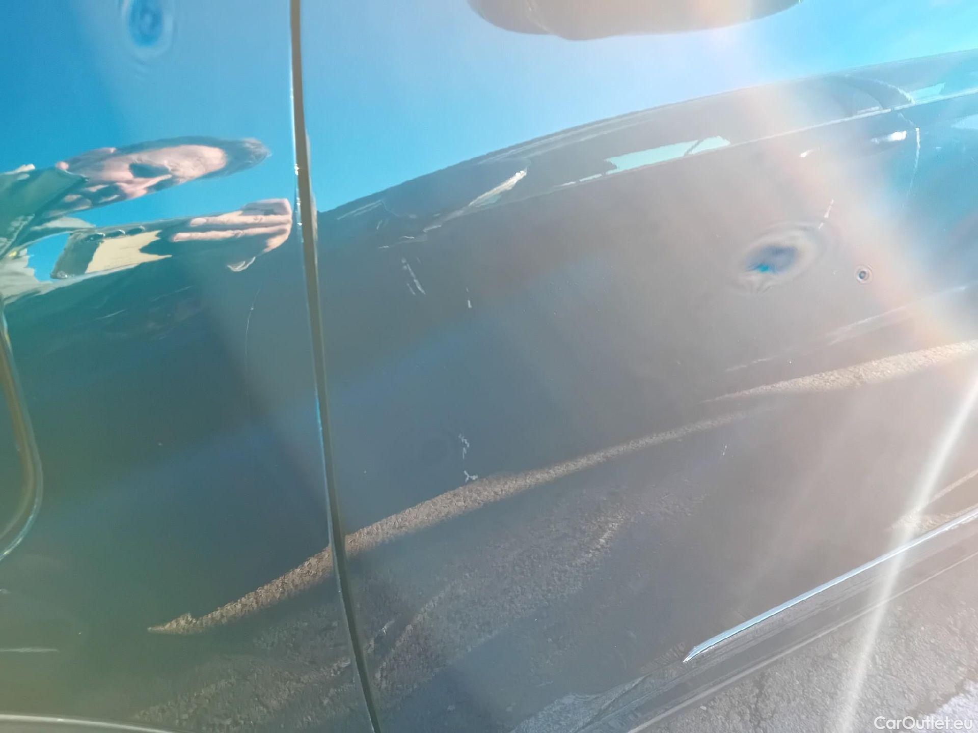  KIA  Niro KIA  / 2019 / 5P / crossover 1.6 GDi PHEV 104kW (141CV) Drive #14