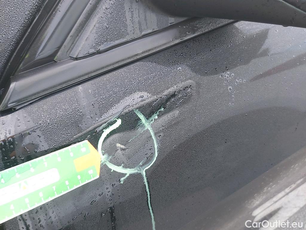  Bmw  Serie 1 BMW  / 2019 / 5P / berlina con portón 118i #2