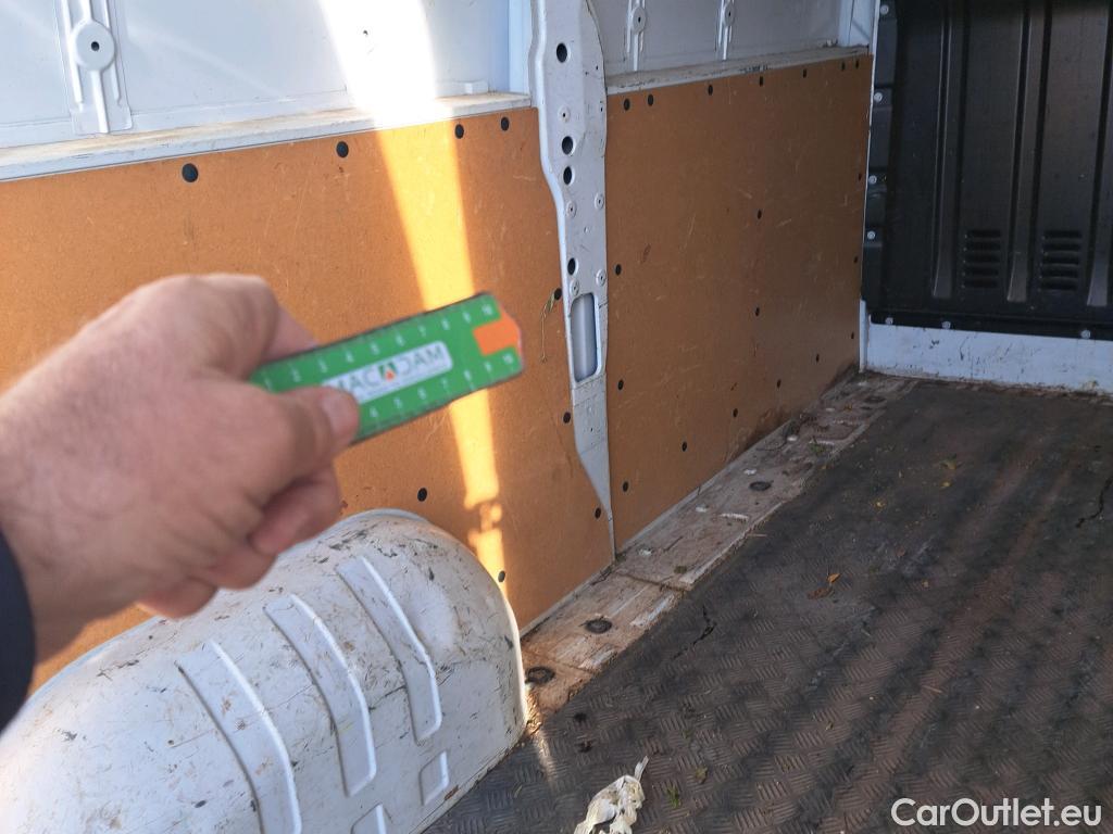  Nissan  NV400 NISSAN  / 2011 / 4P / furgón L2H2 3,5T 2.3dCi 110kW FWD Optima #32