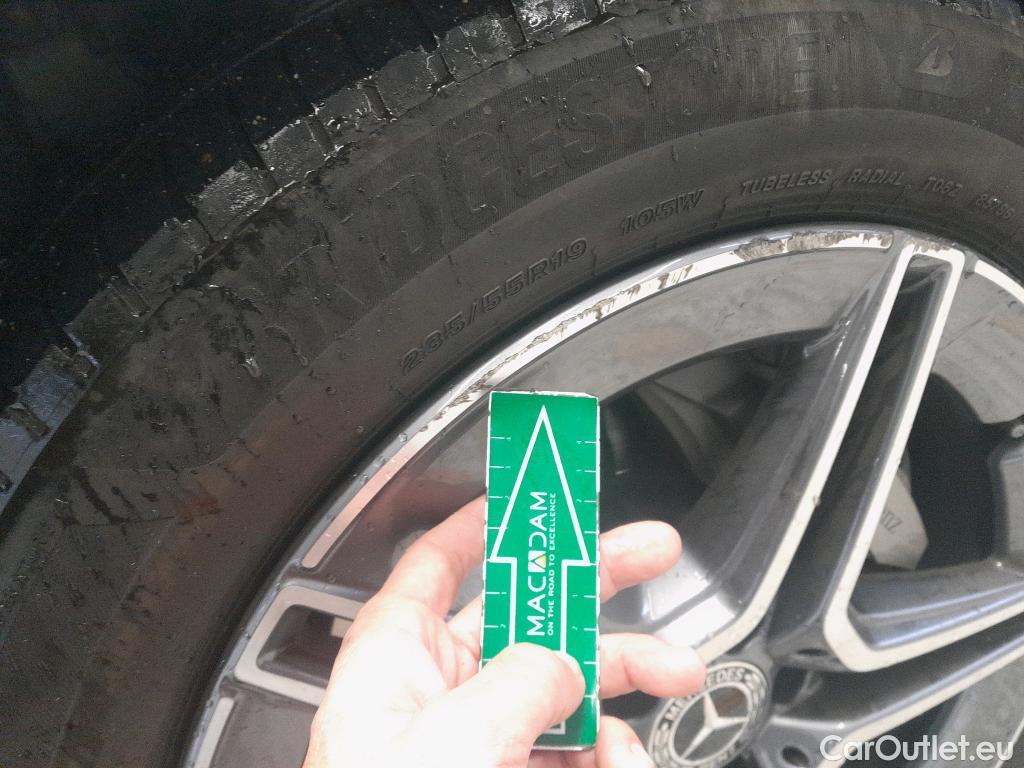  Mercedes  G-Klasee MERCEDES-BENZ Clase GLC / 2019 / 5P / todoterreno GLC 300 de 4MATIC #2