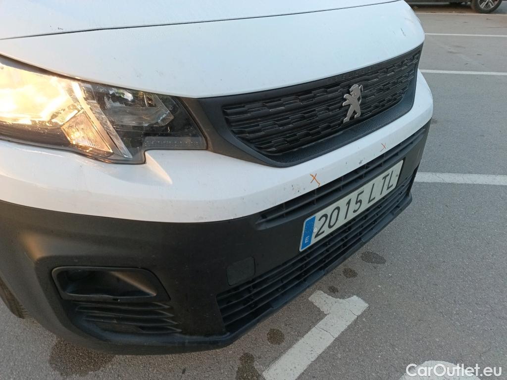  Peugeot  Partner PEUGEOT  / 2018 / 4P / furgón derivado de turismo Premium Standard 600kg BlueHDi 73kW (AC) #12