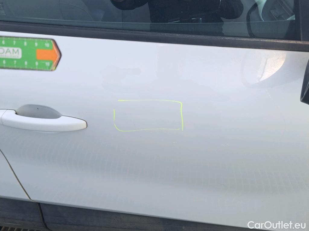  Renault  Captur RENAULT  / 2019 / 5P / todoterreno Intens TCe 90 (AC) #3