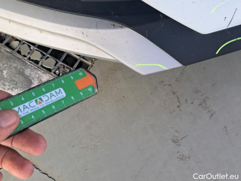  Renault  Captur RENAULT  / 2019 / 5P / todoterreno Intens TCe 90 (AC) #36