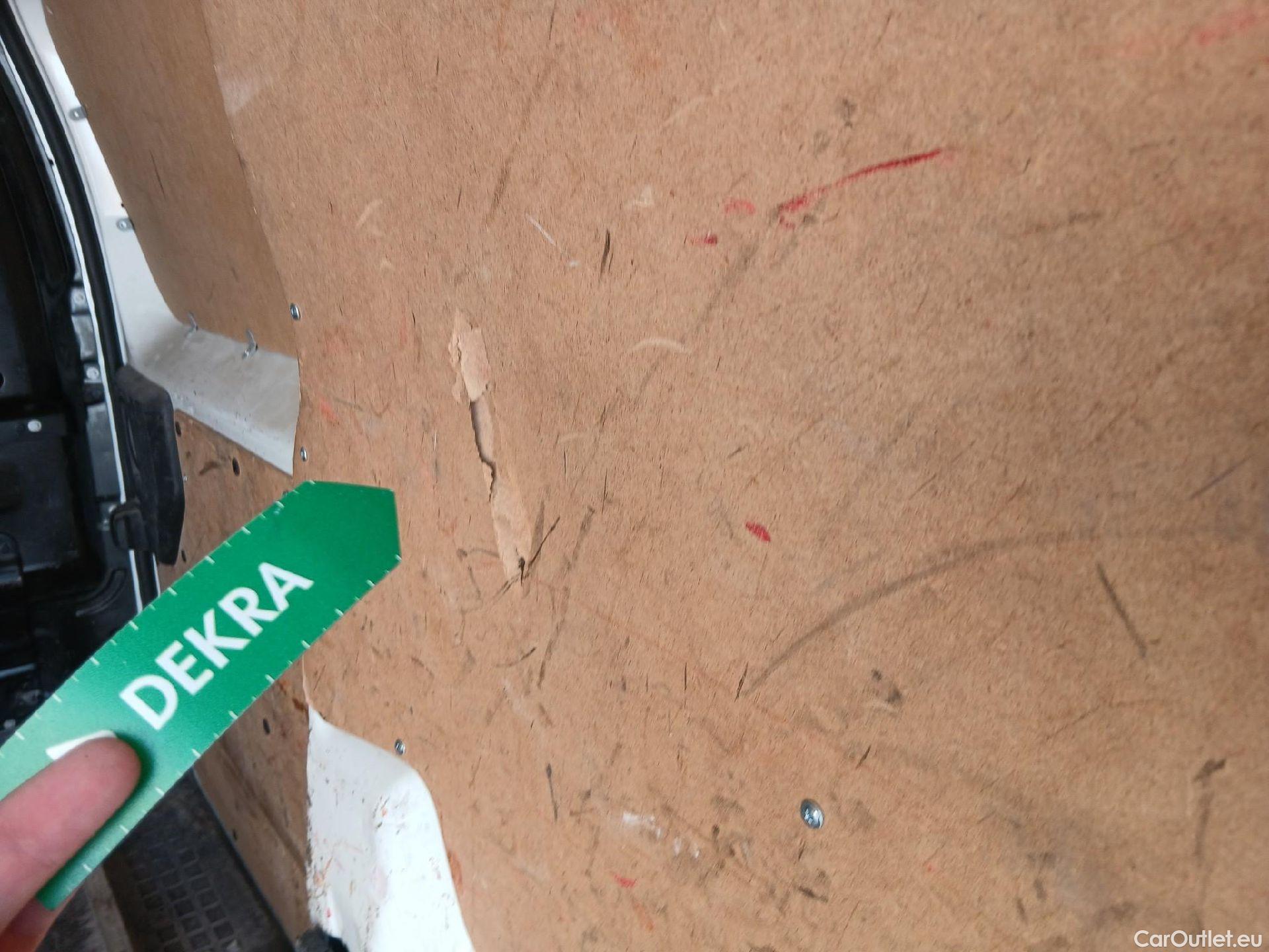  Opel  Vivaro OPEL  / 2019 / 4P / furgón 1.5 Diésel 88kW (120CV) M Std Select #8