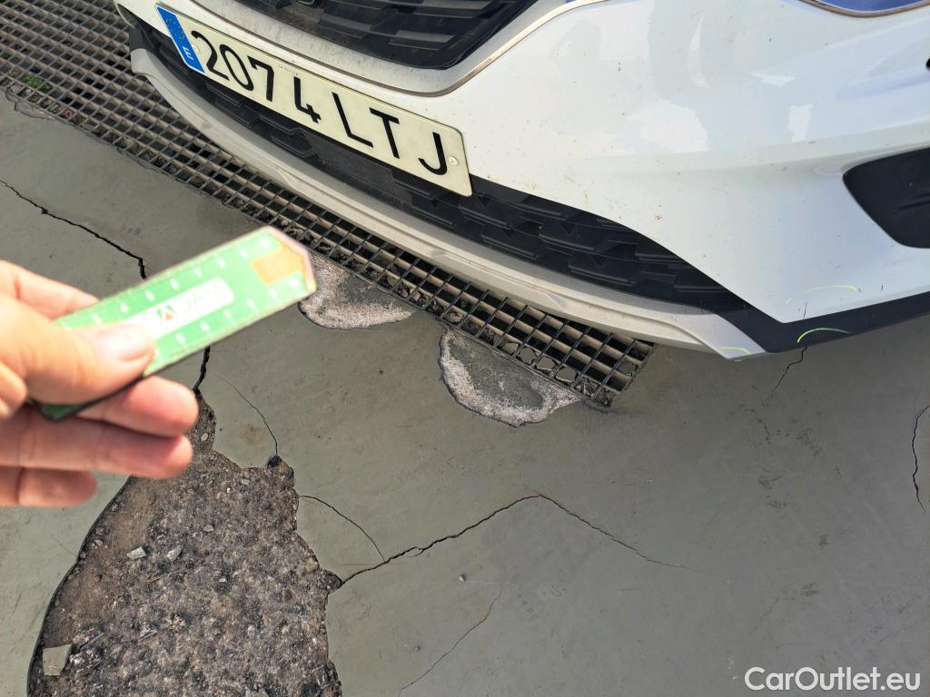  Renault  Captur RENAULT  / 2019 / 5P / todoterreno Intens TCe 90 (AC) #35