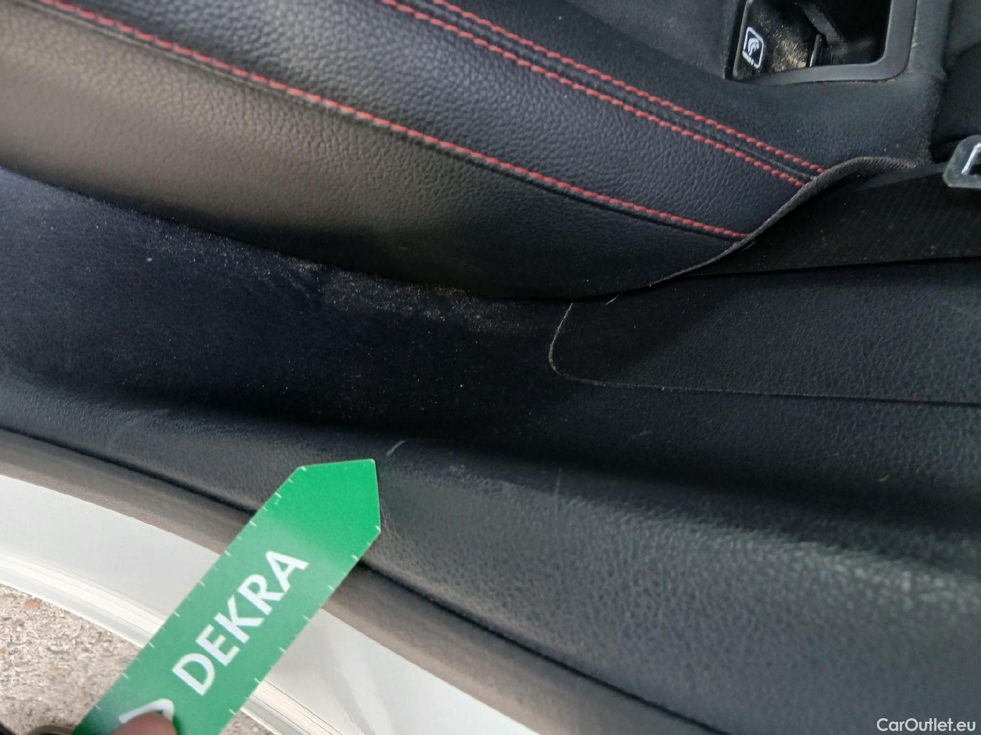  Mercedes  GLA MERCEDES-BENZ  / 2020 / 5P / todoterreno  200 D #4