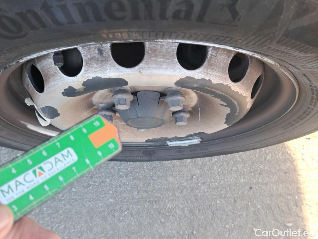  Nissan  NV400 NISSAN  / 2011 / 4P / furgón L2H2 3,5T 2.3dCi 110kW FWD Optima #55