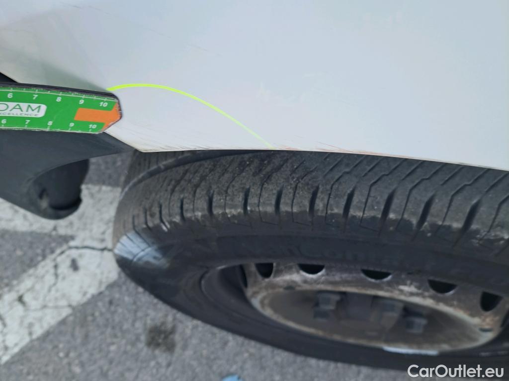  Nissan  NV400 NISSAN  / 2011 / 4P / furgón L2H2 3,5T 2.3dCi 110kW FWD Optima #41