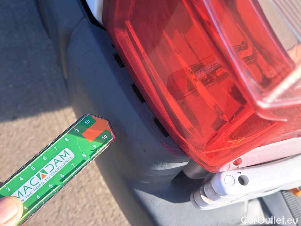  Nissan  NV400 NISSAN  / 2011 / 4P / furgón L2H2 3,5T 2.3dCi 110kW FWD Optima #18