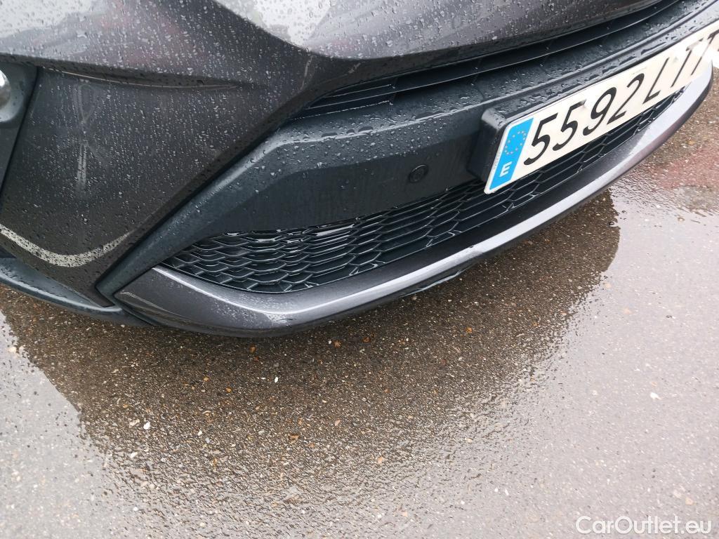  Toyota  C-HR TOYOTA  / 2019 / 5P / todoterreno 2.0 180H Advance #7