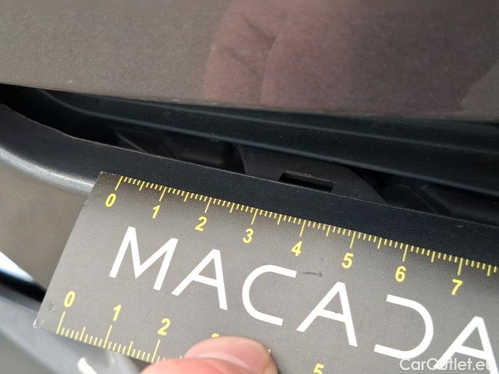  Peugeot  208  Allure Business 1.2 PureTech 100CV BVM6 E6d #61