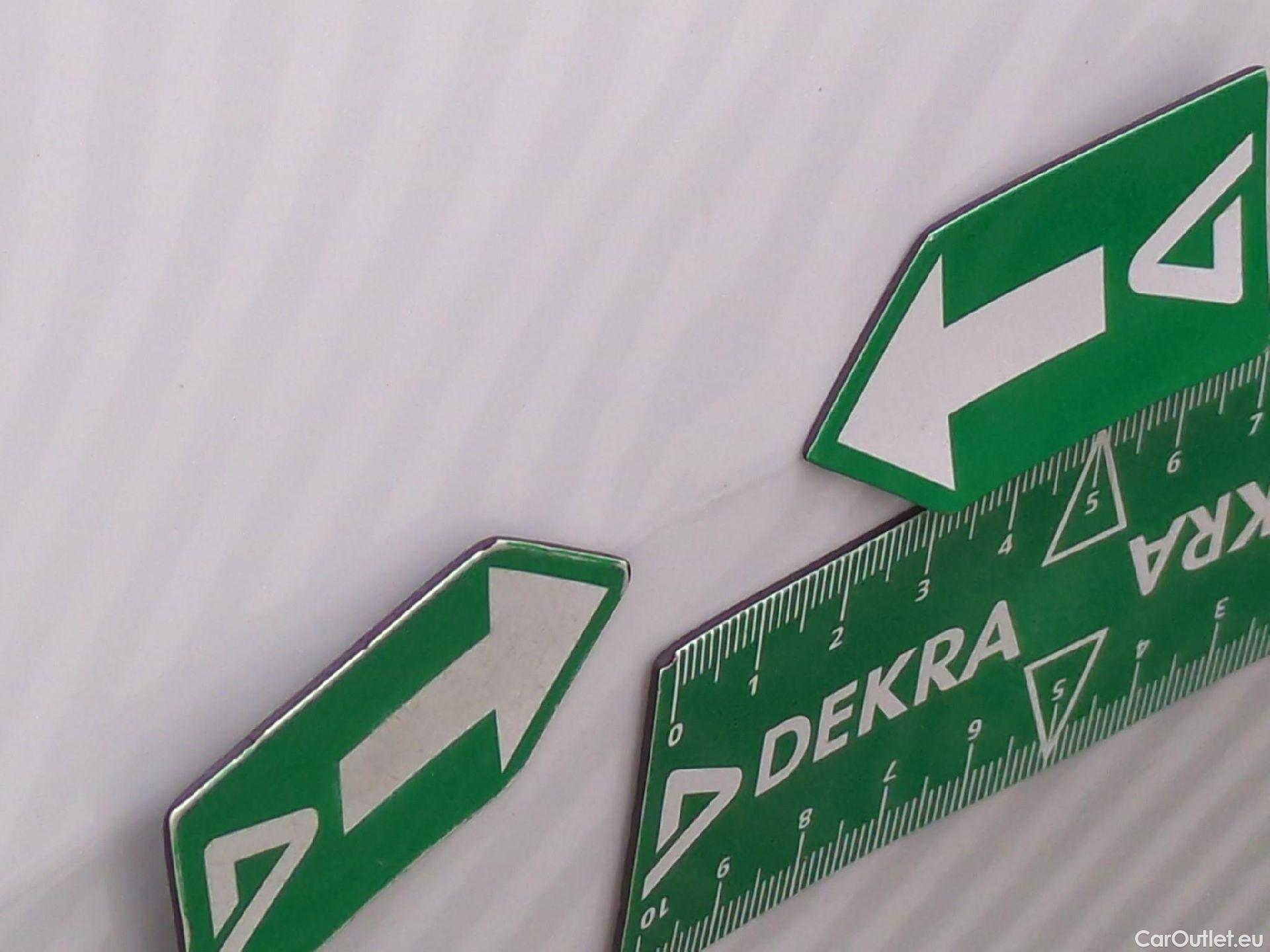  Peugeot  208  Premium 1.5 HDi 100CV BVM6 E6d #41