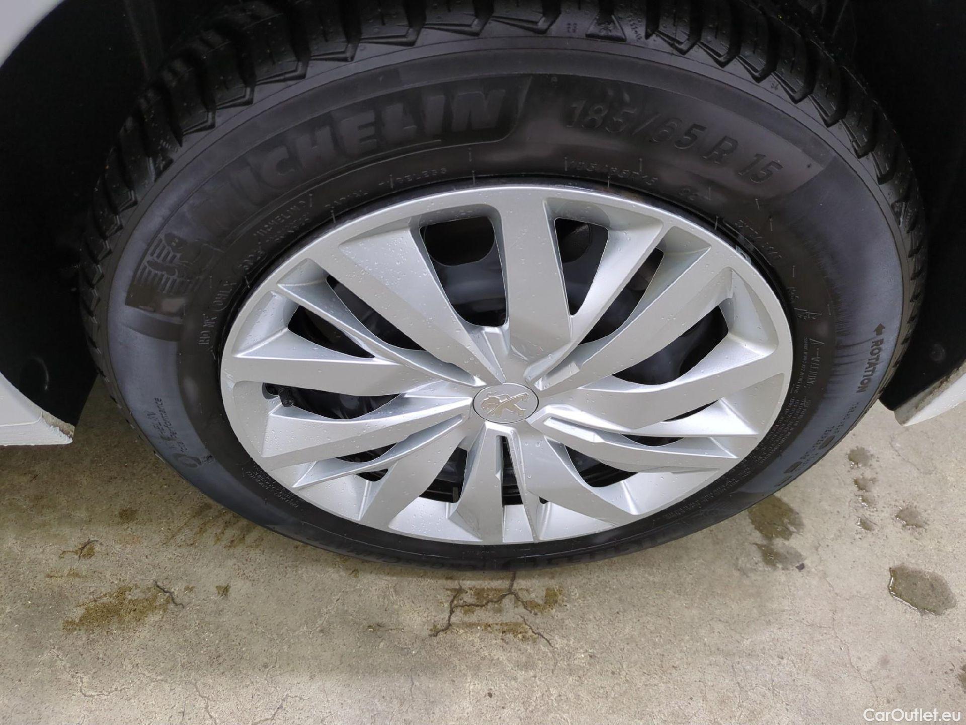  Peugeot  208  Premium 1.5 HDi 100CV BVM6 E6d #19