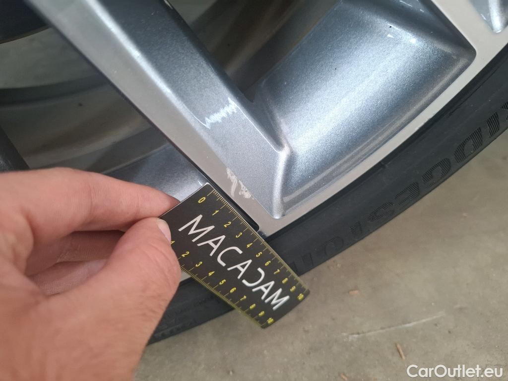  Mercedes  CLA-Klasse CLA Shooting Brake 250 e Progressive Line / Options 6000 € #20