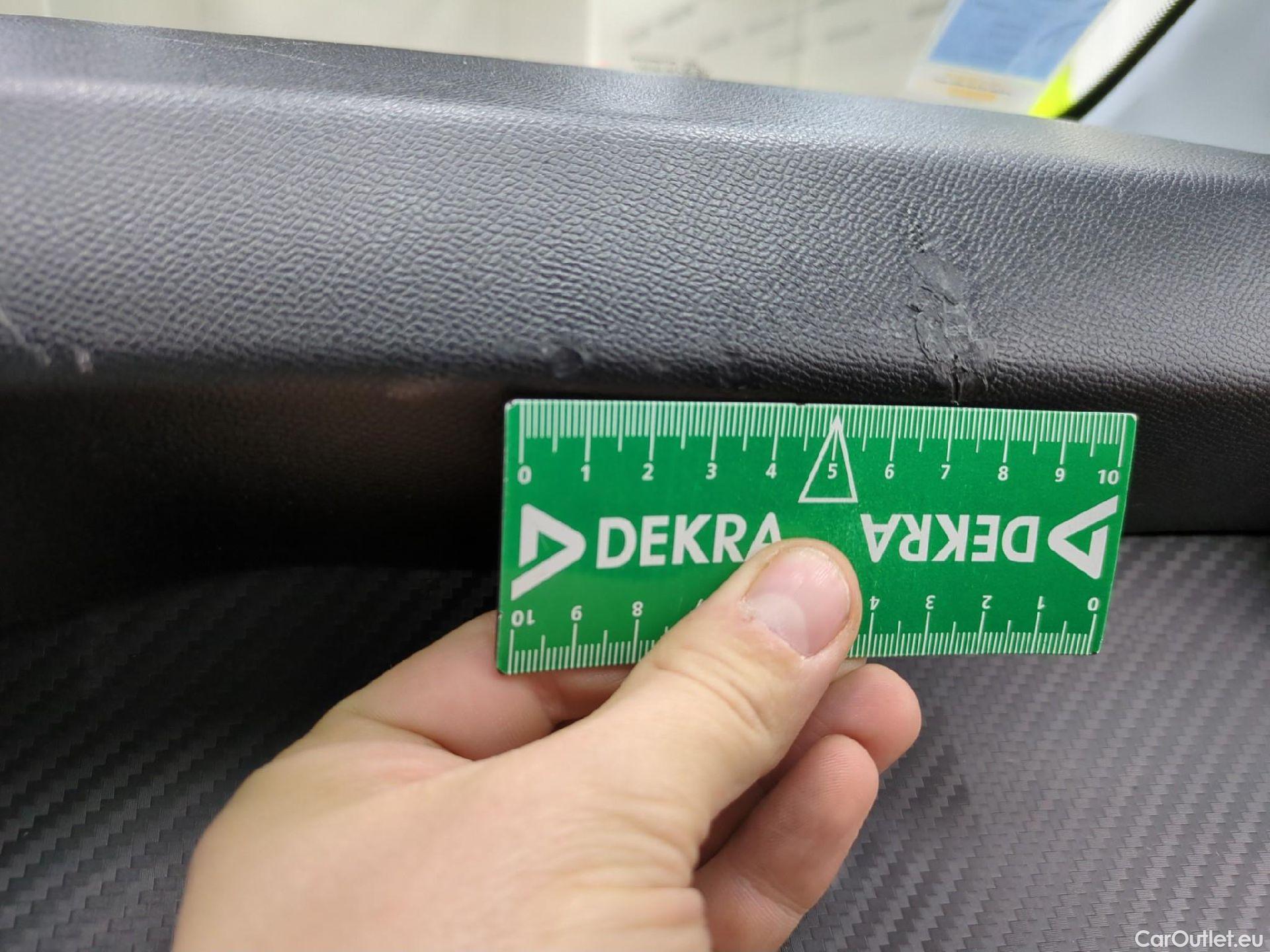  Peugeot  208  Premium 1.5 HDi 100CV BVM6 E6d #11