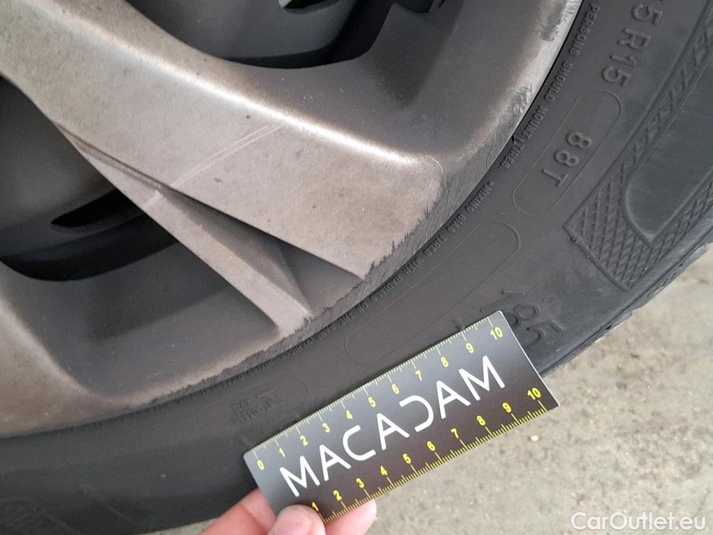  Peugeot  208  Affaire Premium Pack 1.5 HDi 100CV BVM5 E6dT #15