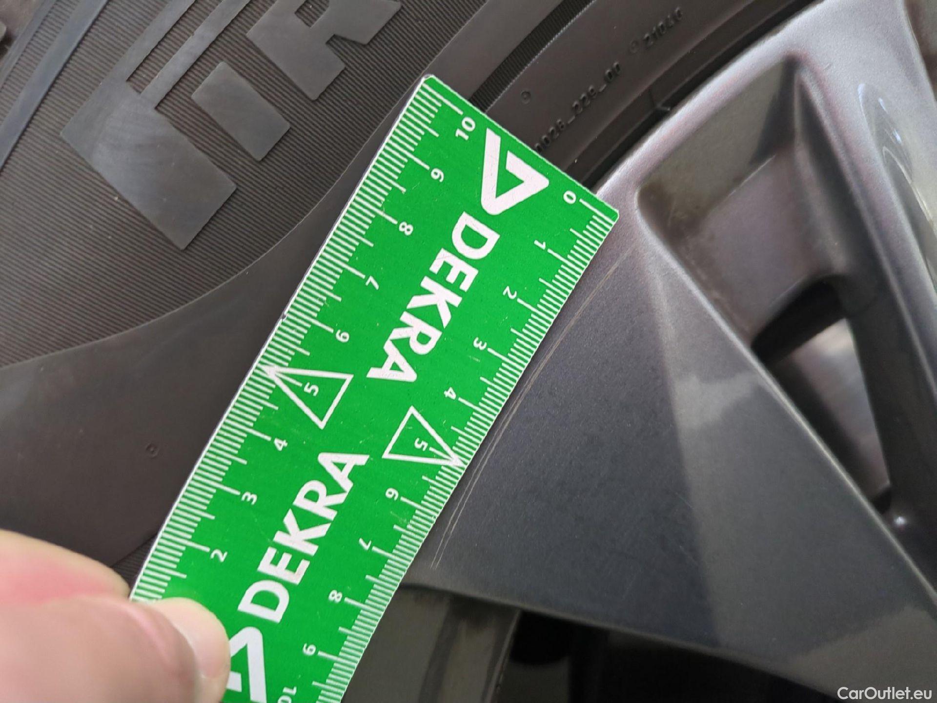  Peugeot  2008  Active Pack 1.2 PureTech 130CV BVA8 E6d #22