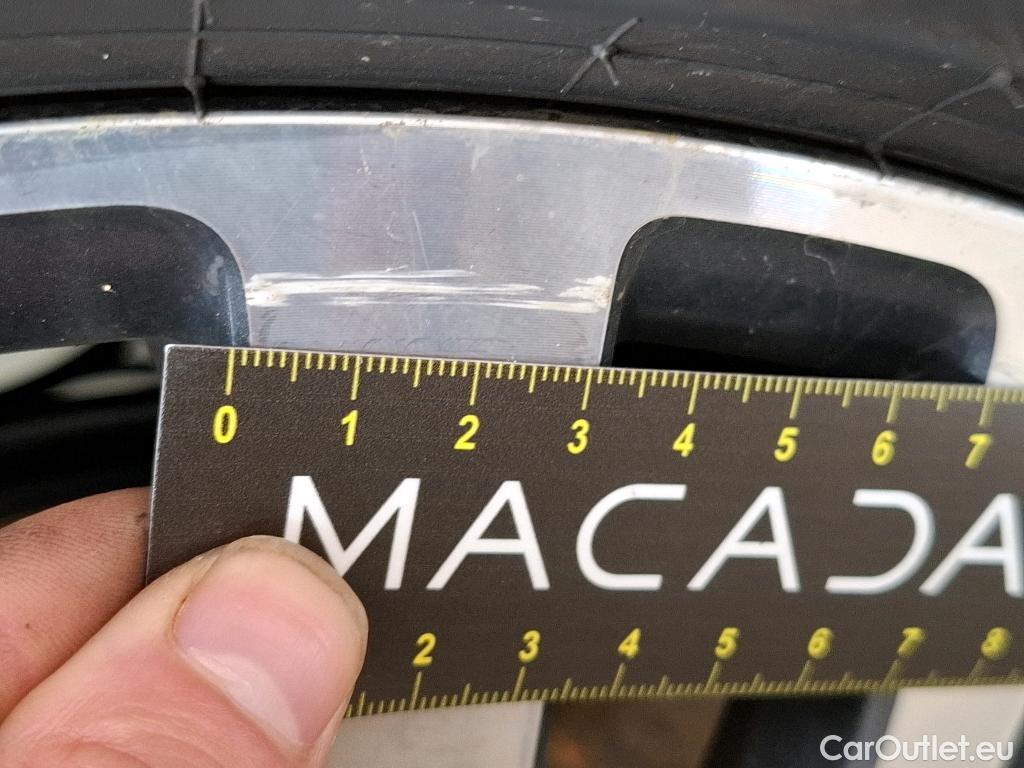  Peugeot  208  Allure Business 1.2 PureTech 100CV BVM6 E6d #32