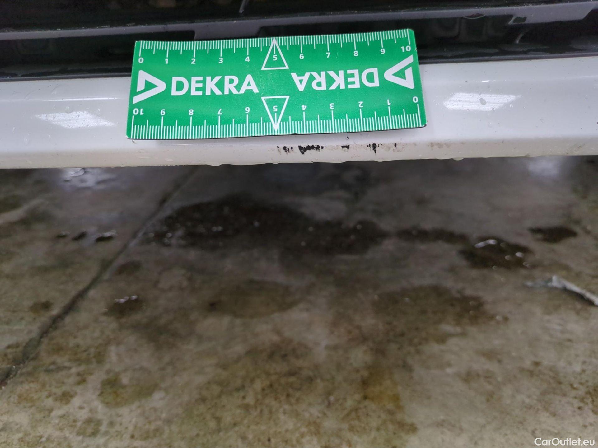  Peugeot  208  Premium 1.5 HDi 100CV BVM6 E6d #37