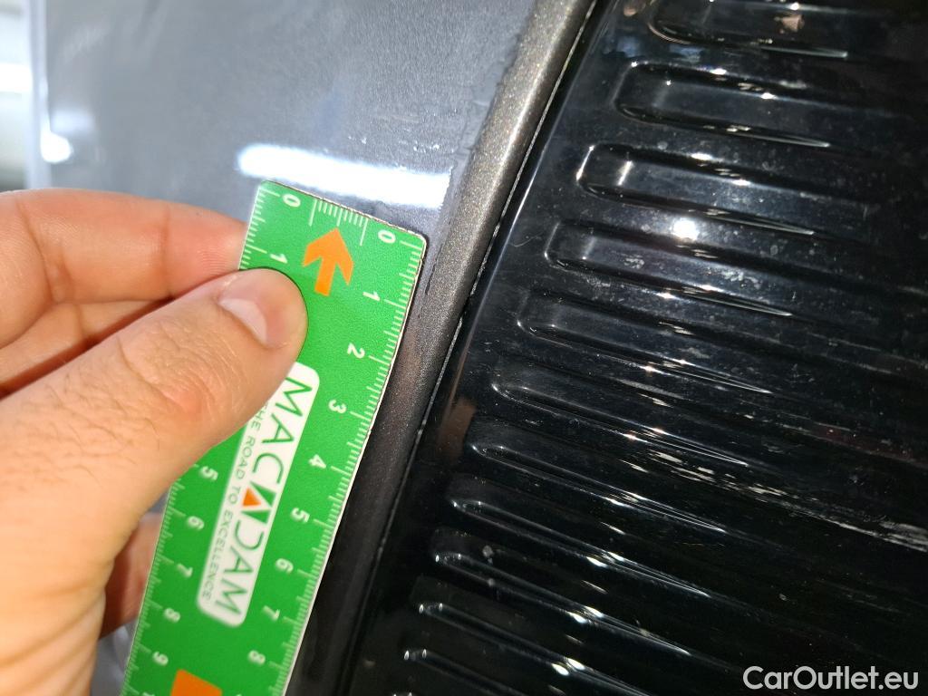  Peugeot  3008 PEUGEOT  / 2020 / 5P / SUV 1.6 HYBRID 225 E-EAT8 Allure #33