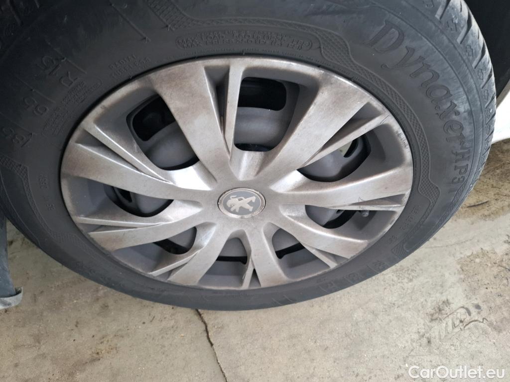  Peugeot  208  Affaire Premium Pack 1.5 HDi 100CV BVM5 E6dT #14