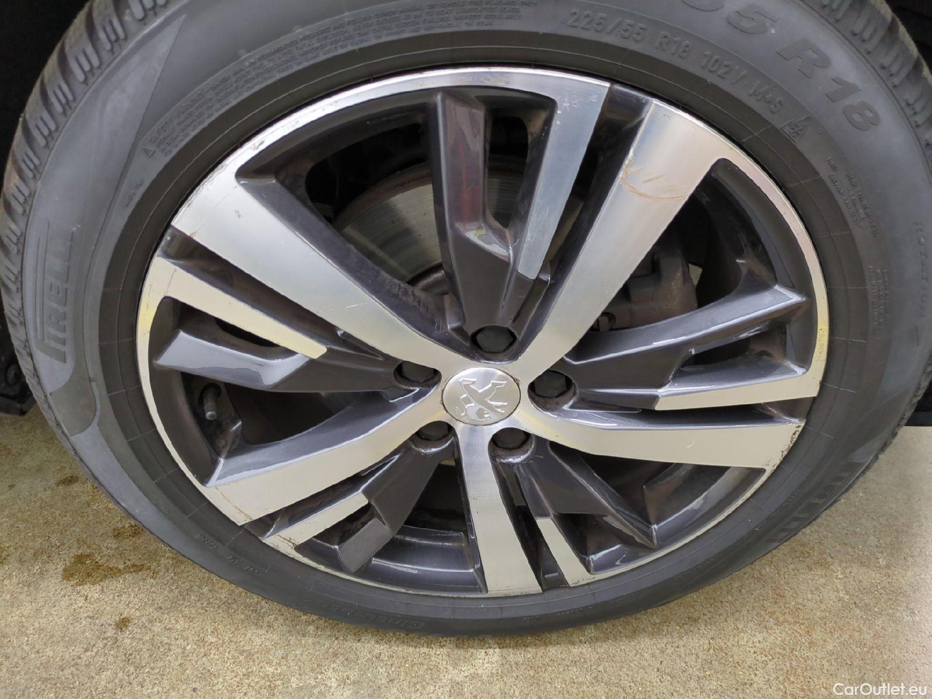  Peugeot  3008  Allure 1.2 PureTech 130CV BVA8 E6d #9