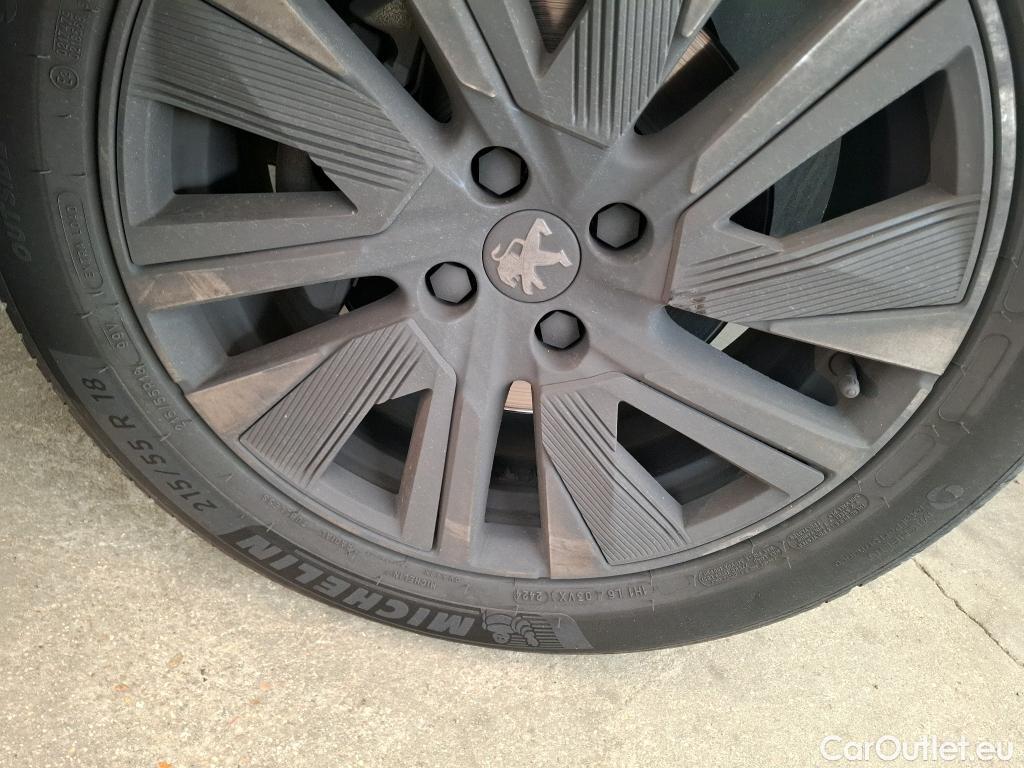  Peugeot  2008  GT 1.2 PureTech 155CV BVA8 E6d #33