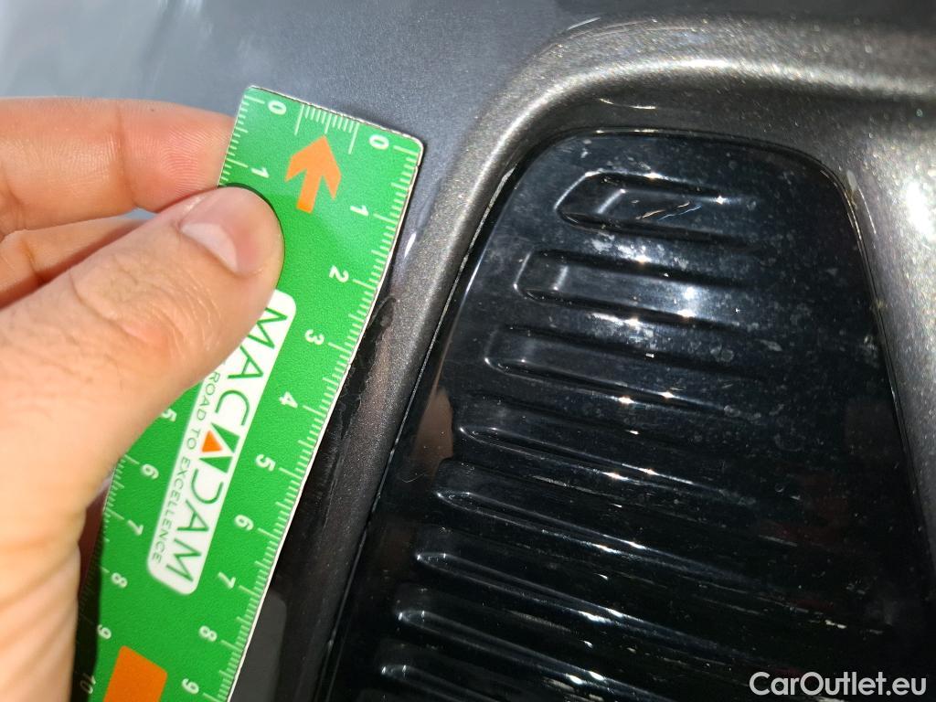  Peugeot  3008 PEUGEOT  / 2020 / 5P / SUV 1.6 HYBRID 225 E-EAT8 Allure #34