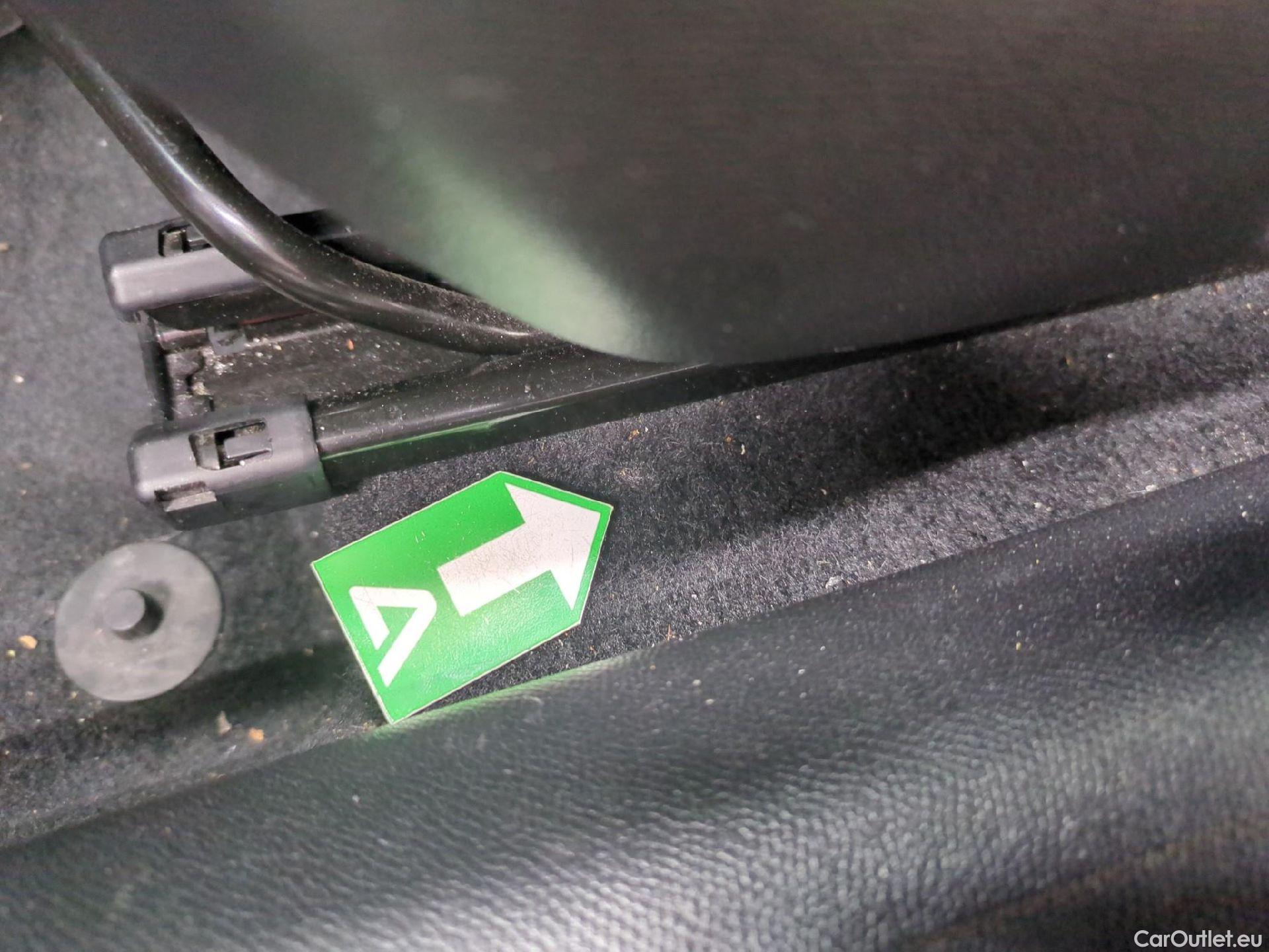  Peugeot  2008  Active Pack 1.2 PureTech 130CV BVA8 E6d #29