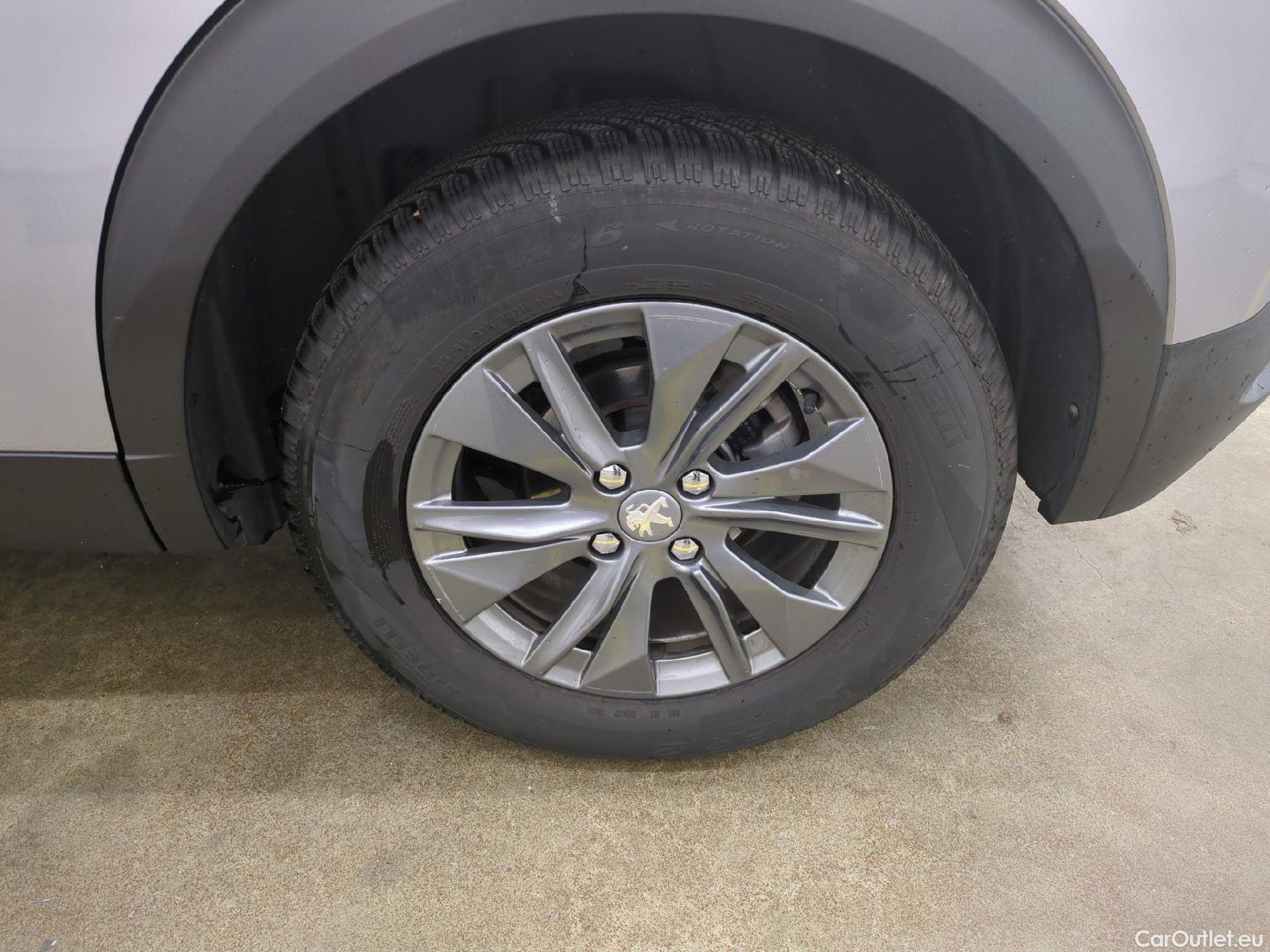  Peugeot  2008  Active Pack 1.2 PureTech 130CV BVA8 E6d #9