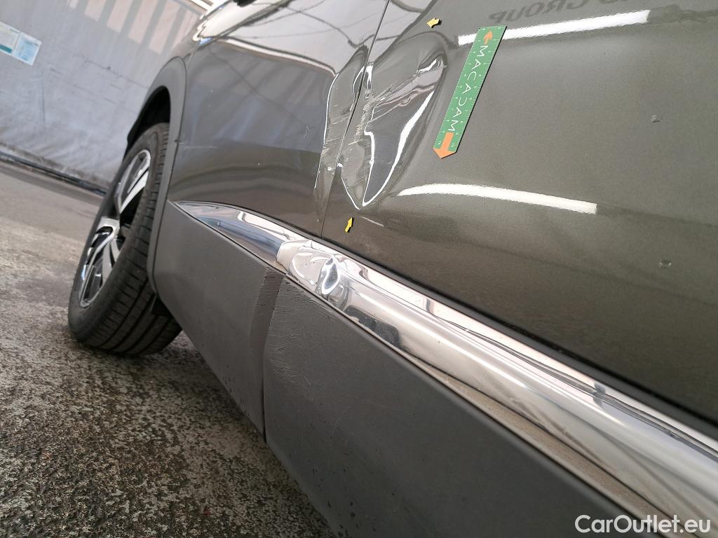  Peugeot  3008  GT Line 1.5 HDi 130CV BVA8 E6dT #9