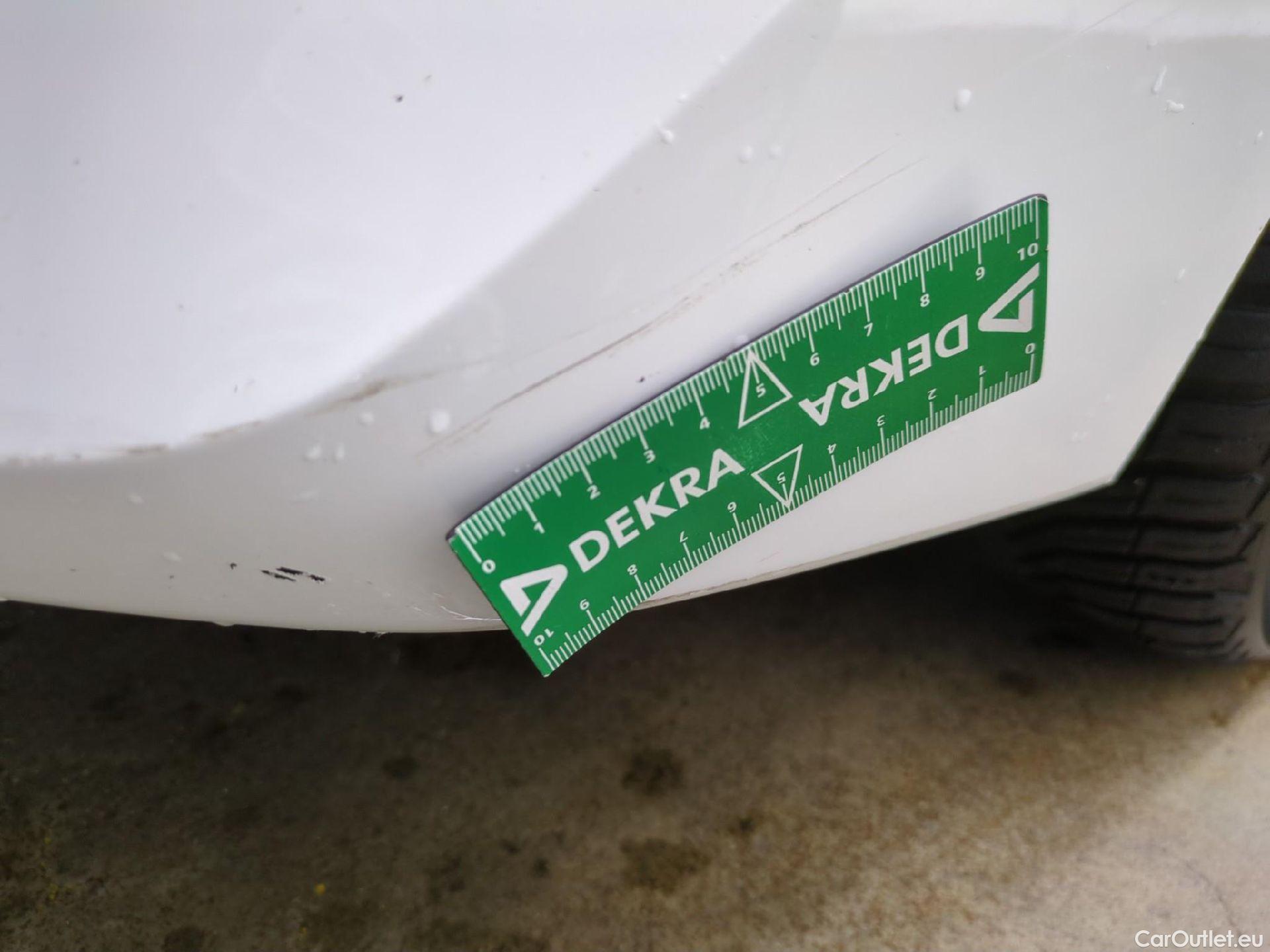  Peugeot  208  Premium 1.5 HDi 100CV BVM6 E6d #36