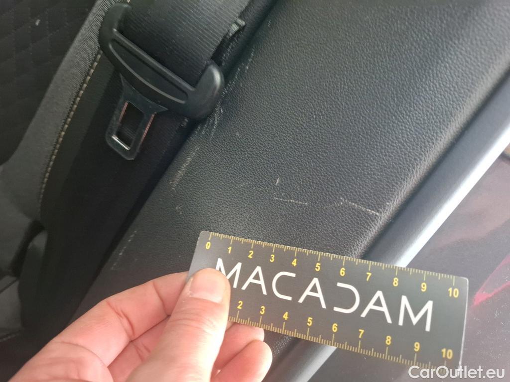  Opel   Grandland X Grandland X Elegance Business 1.2 Turbo 130CV BVA8 E6d #10