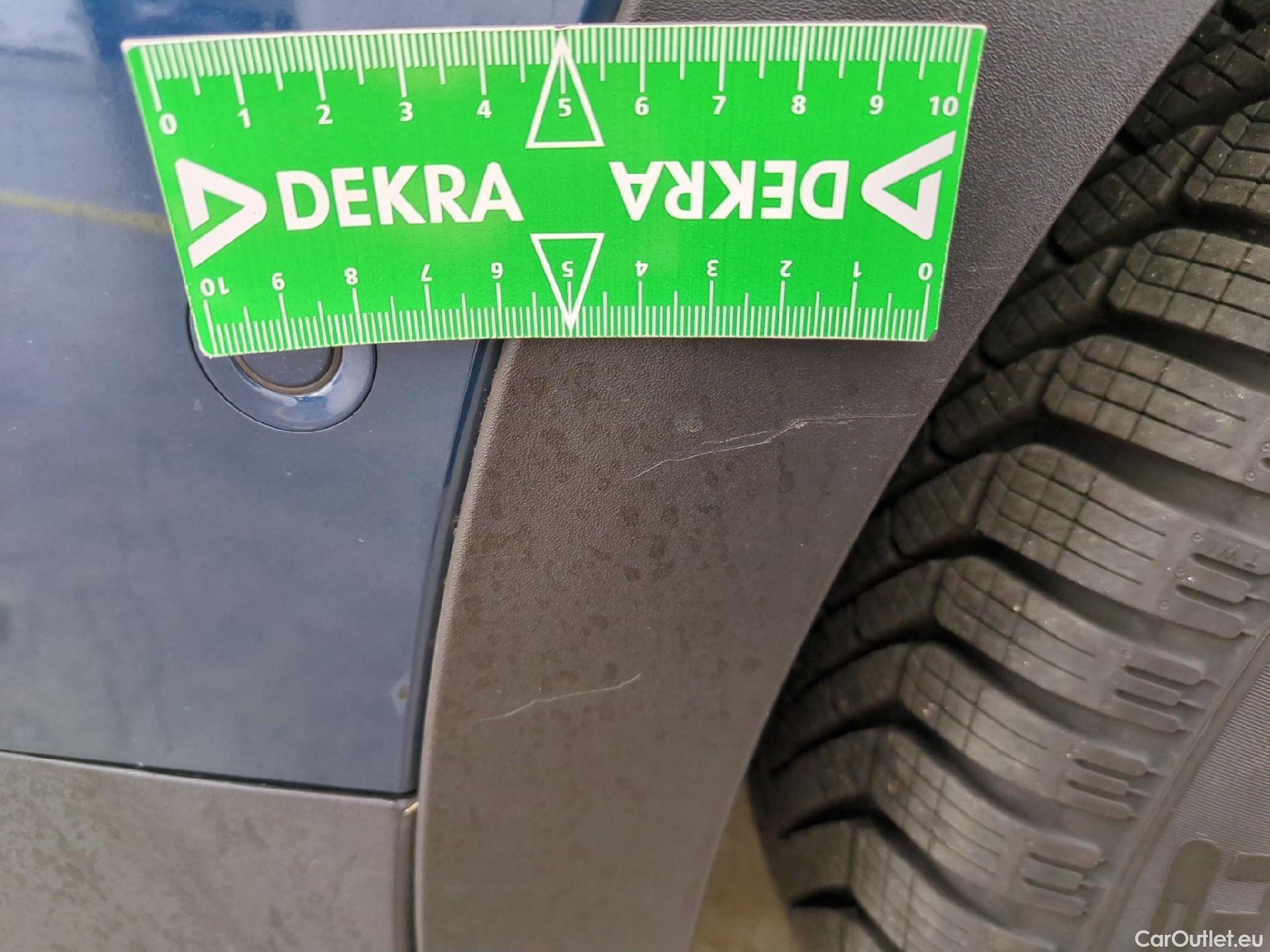  Peugeot  3008  Allure 1.2 PureTech 130CV BVA8 E6d #52