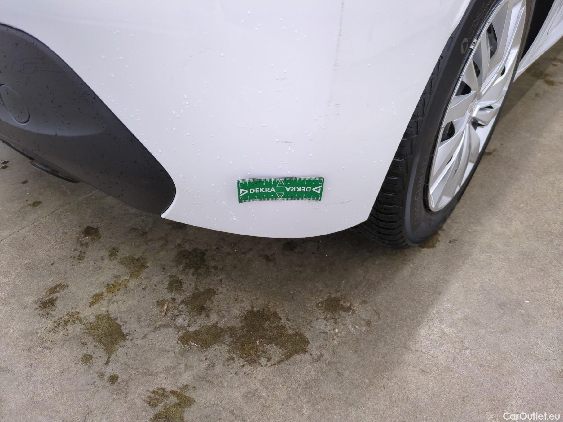  Peugeot  208  Premium 1.5 HDi 100CV BVM6 E6d #48