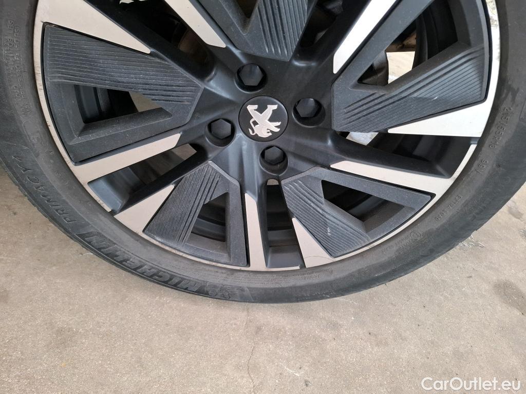  Peugeot  2008  GT 1.2 PureTech 155CV BVA8 E6d #31