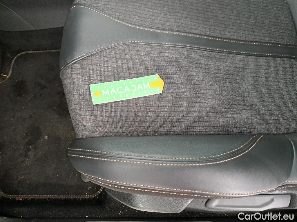  Peugeot  3008  GT Line 1.5 HDi 130CV BVA8 E6dT #36