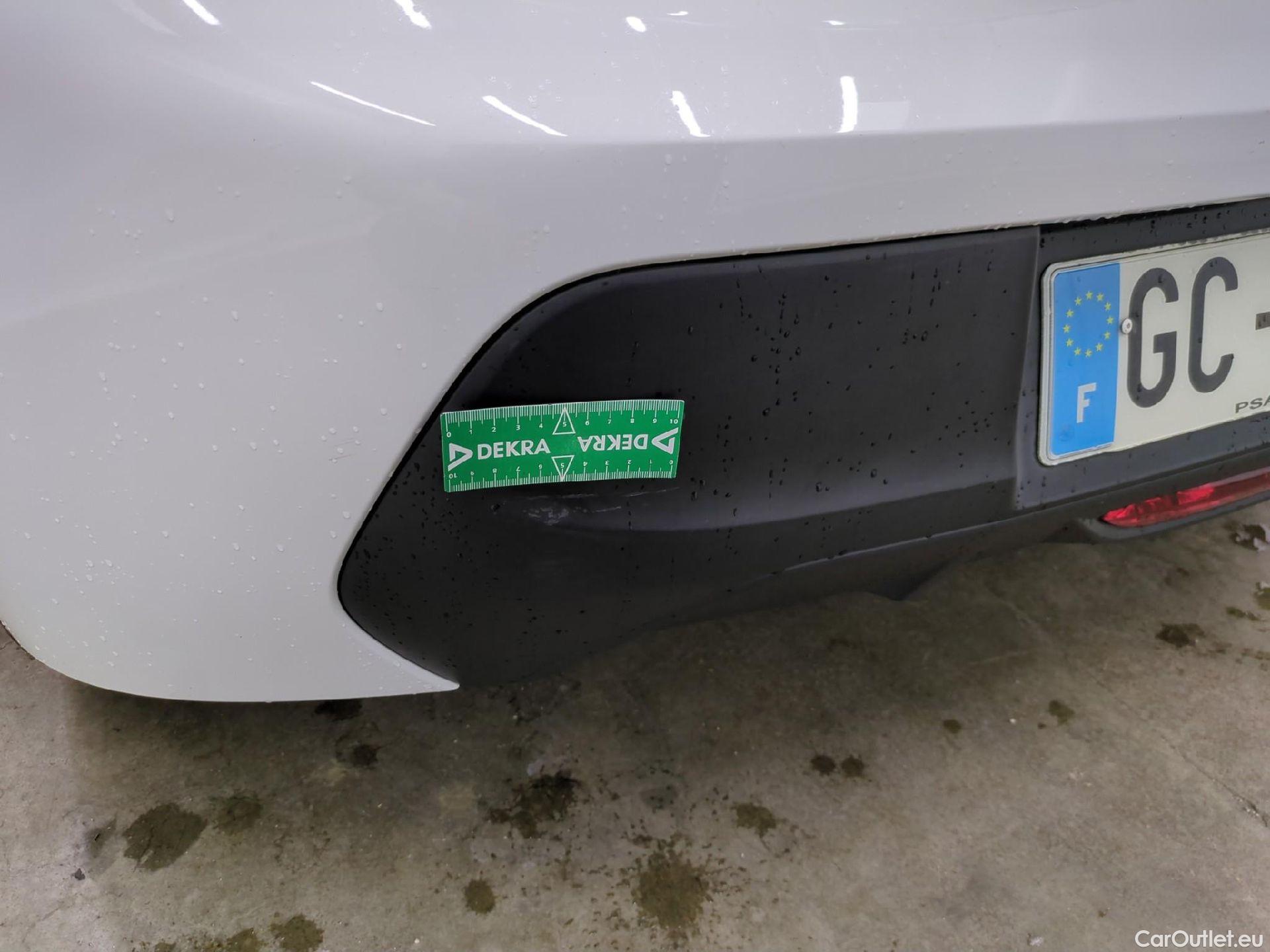  Peugeot  208  Premium 1.5 HDi 100CV BVM6 E6d #46