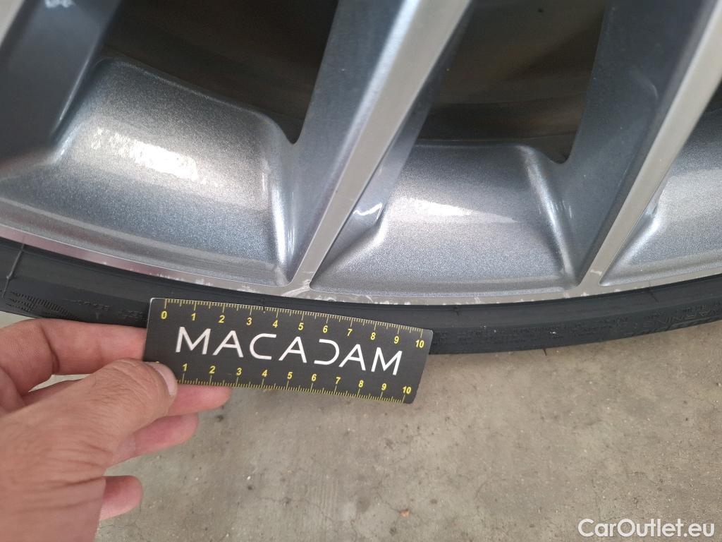  Mercedes  CLA-Klasse CLA Shooting Brake 250 e Progressive Line / Options 6000 € #18